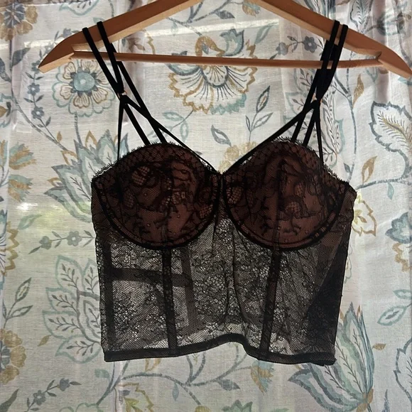 2 Victoria’s Secret sexy lace bustier corset bras 34B - Picture 9 of 13